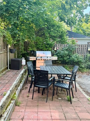 552 Hope Street 1, Providence, RI 02906