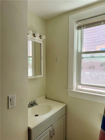 552 Hope Street 1, Providence, RI 02906