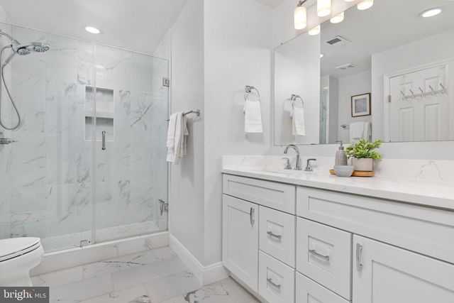 20752 LAPLUME PL, Ashburn, VA 20147