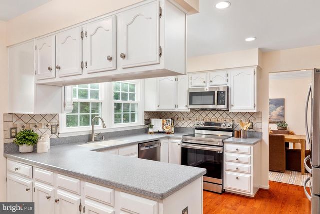20752 LAPLUME PL, Ashburn, VA 20147