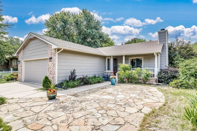 111 E Derby Hills Dr, Derby, KS 67037