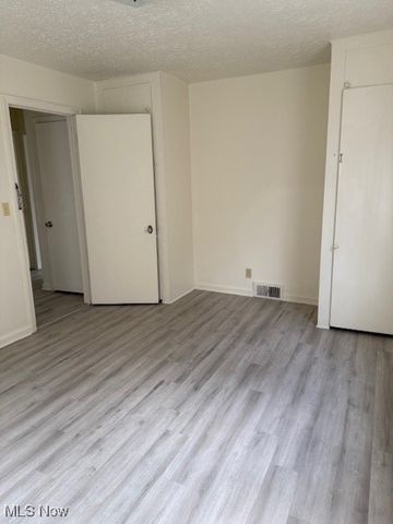 4307 Helena Avenue, Youngstown, OH 44512