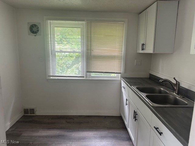 4307 Helena Avenue, Youngstown, OH 44512