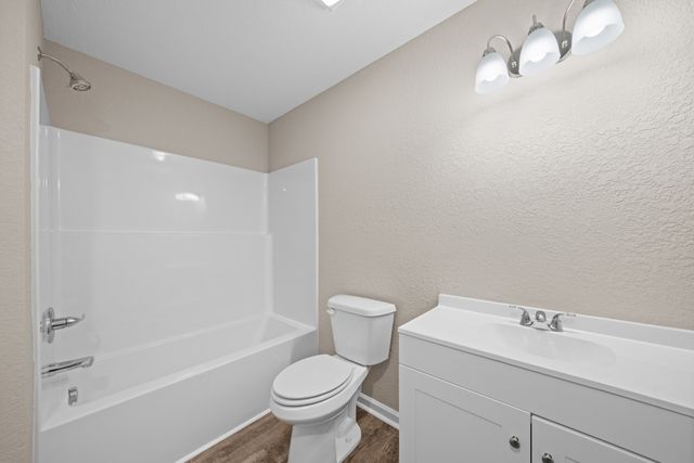 201 10th Ave, N, Decherd, TN 37324