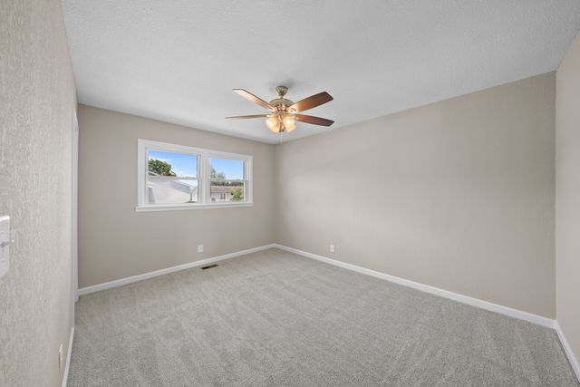 201 10th Ave, N, Decherd, TN 37324