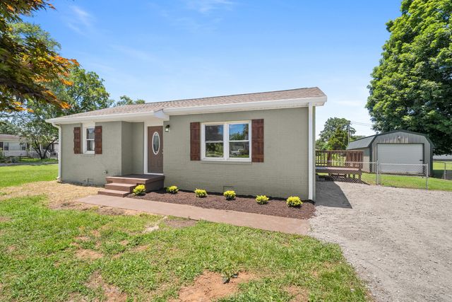 201 10th Ave, N, Decherd, TN 37324