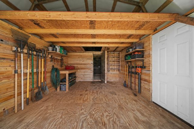 201 10th Ave, N, Decherd, TN 37324