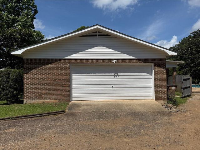 3512 Shadowwood Court, Mobile, AL 36693