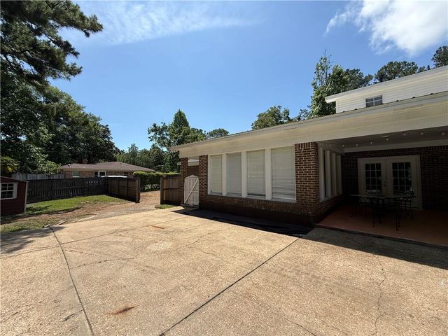 3512 Shadowwood Court, Mobile, AL 36693