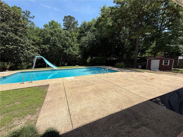 3512 Shadowwood Court, Mobile, AL 36693