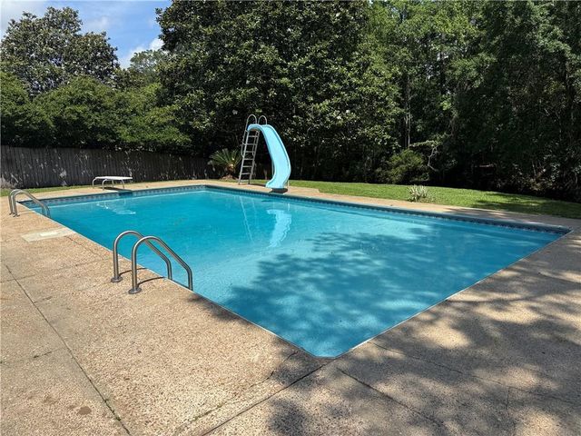 3512 Shadowwood Court, Mobile, AL 36693