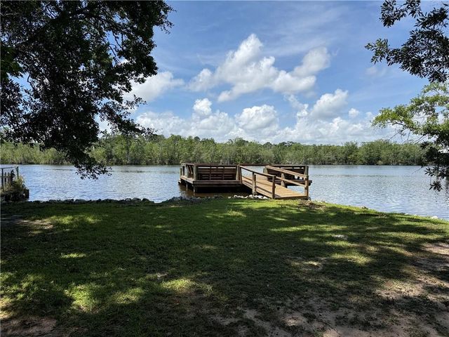 3512 Shadowwood Court, Mobile, AL 36693