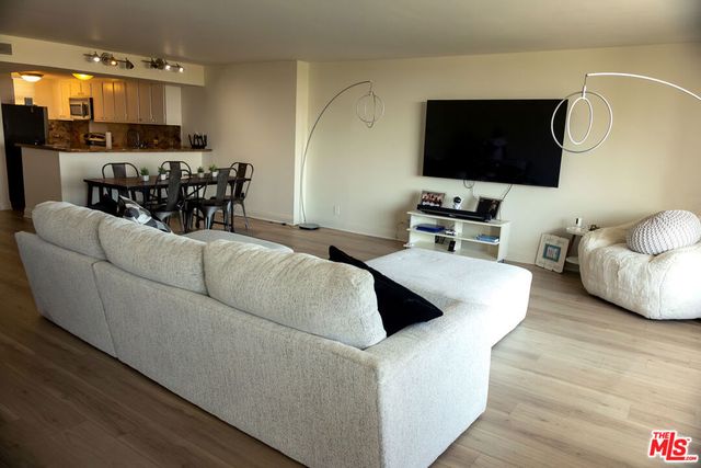 4265 Marina City Drive 311, Marina Del Rey, CA 90292
