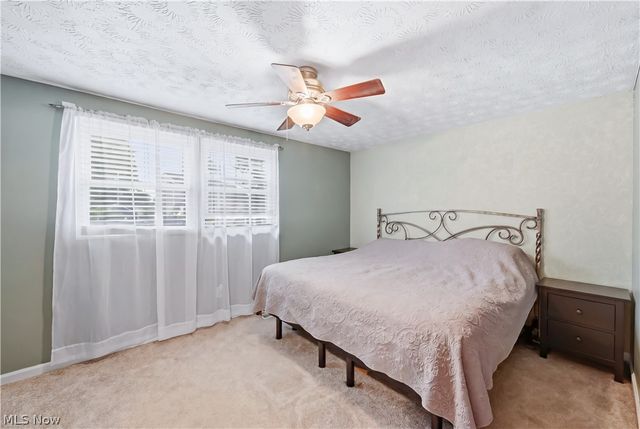 2219 Woodland Trace Street, Austintown, OH 44515