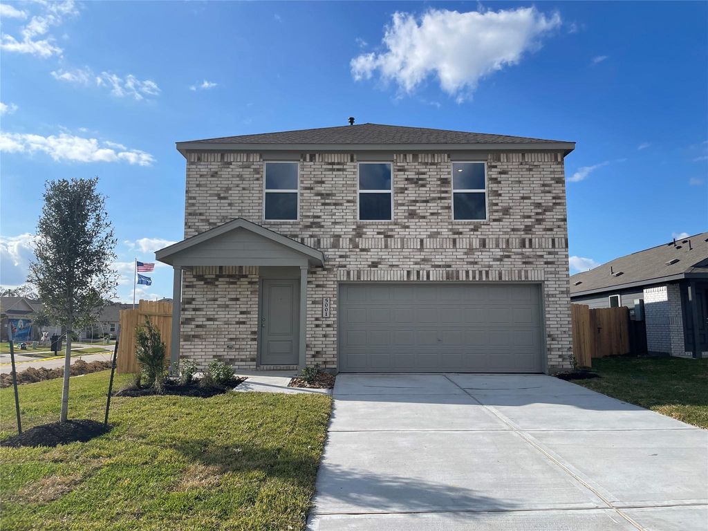 1113 Live Oak Avenue, Bay City, TX 77414