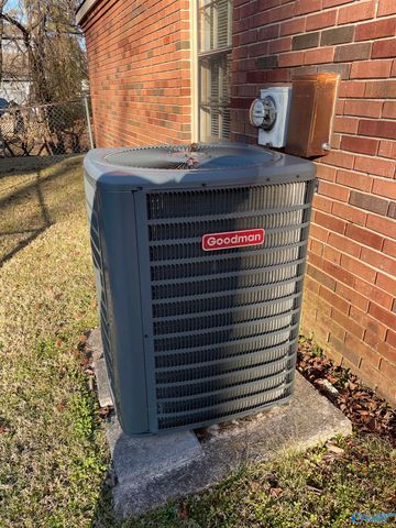 1029 Sandy Springs Road, Huntsville, AL 35806