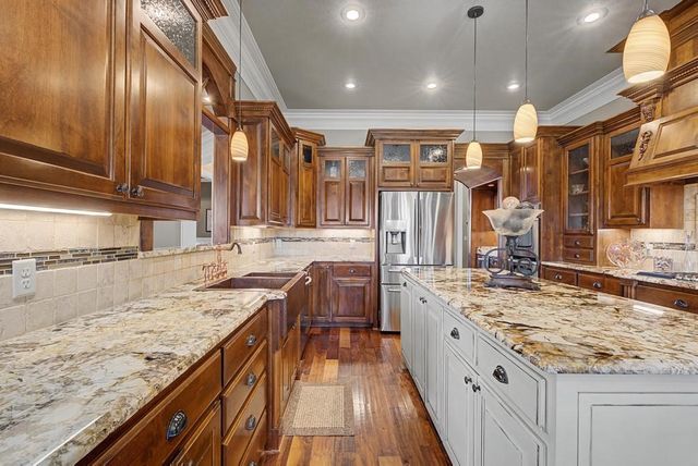 1270 Edinburgh Loop, Springdale, AR 72762