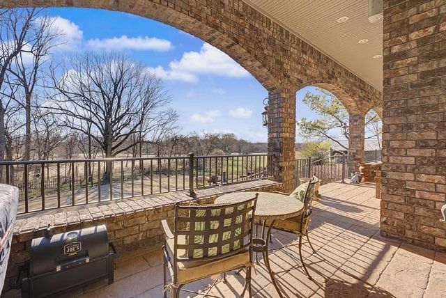 1270 Edinburgh Loop, Springdale, AR 72762