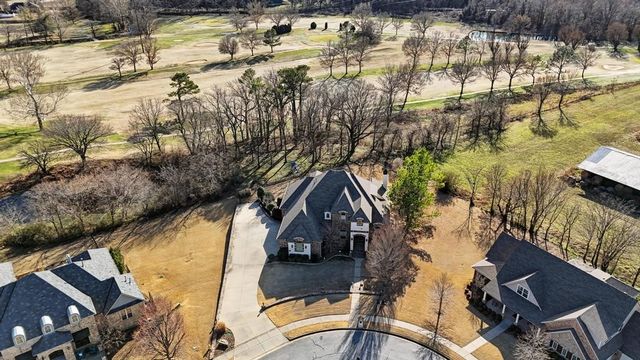 1270 Edinburgh Loop, Springdale, AR 72762