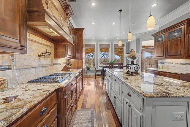 1270 Edinburgh Loop, Springdale, AR 72762