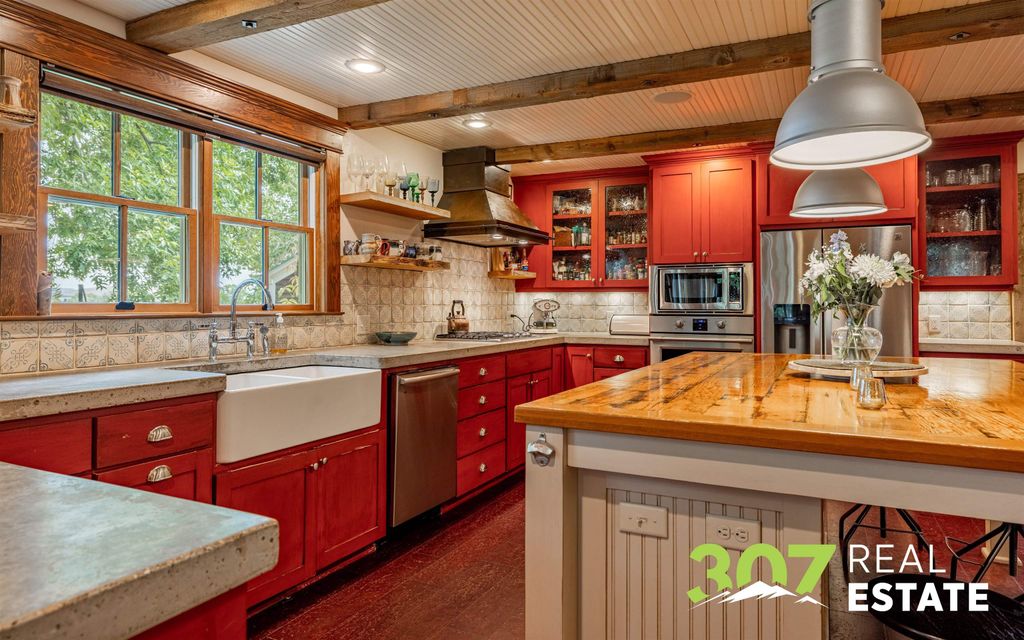 1420 Meadow Ln Ave, Cody, WY 82414 photo 28