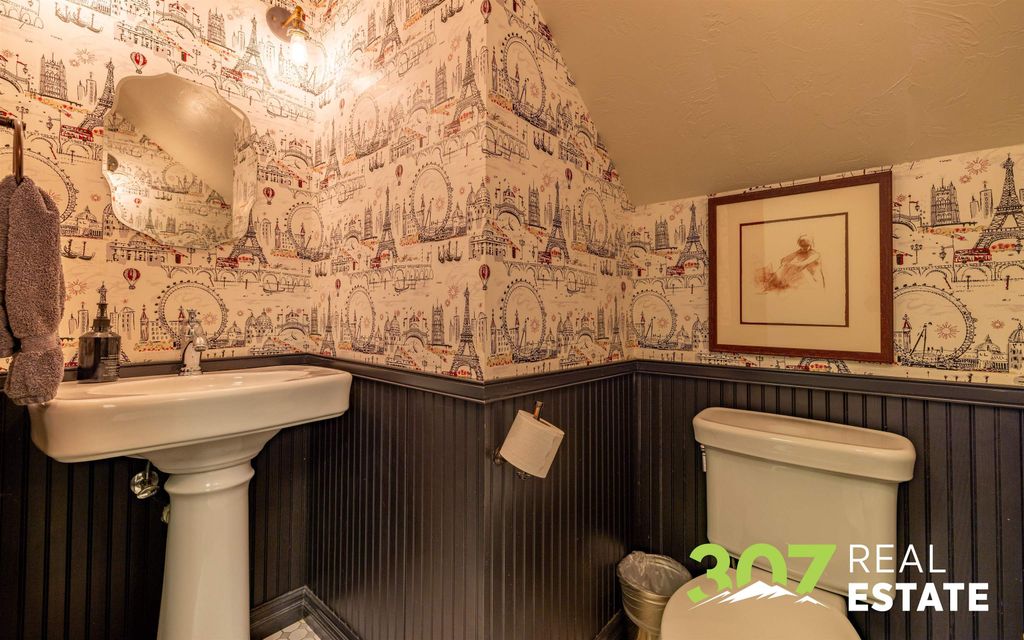 1420 Meadow Ln Ave, Cody, WY 82414 photo 37