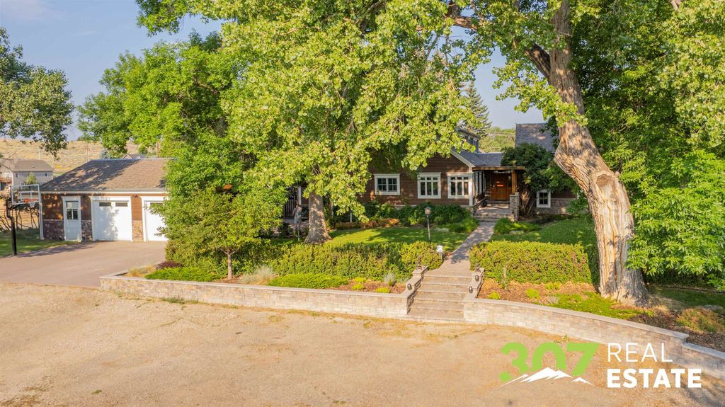 1420 Meadow Ln Ave, Cody, WY 82414 photo 9