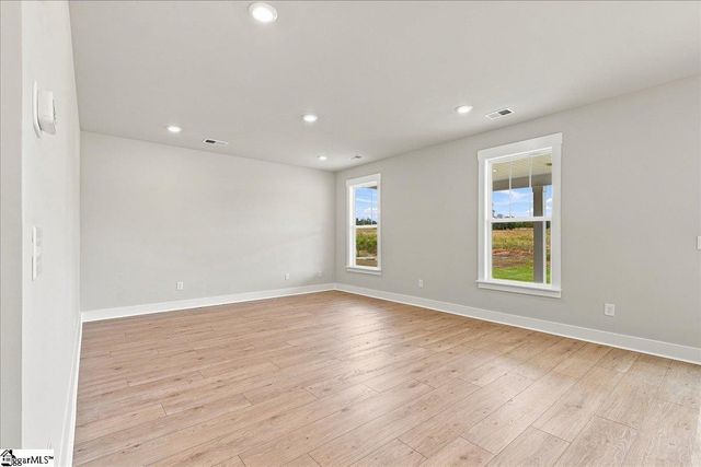 449 Amaryllis Lane, Woodruff, SC 29388