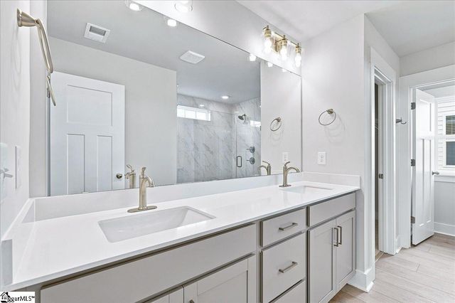 449 Amaryllis Lane, Woodruff, SC 29388