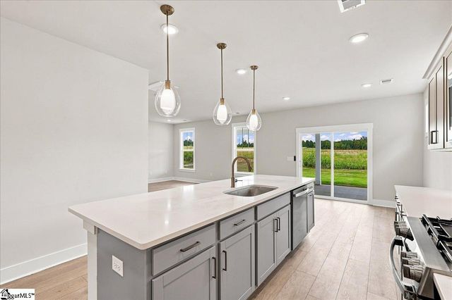 449 Amaryllis Lane, Woodruff, SC 29388