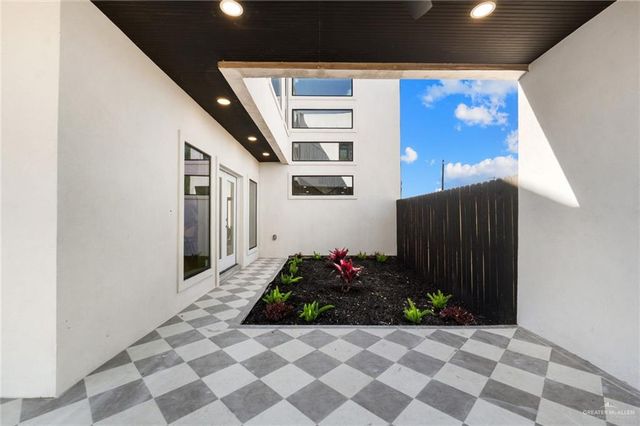 3409 S L Street, Mcallen, TX 78503