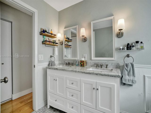 700 NW 158th Ln, Pembroke Pines, FL 33028
