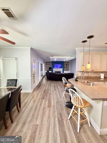 2105 Bentbrooke Trail, Lawrenceville, GA 30043