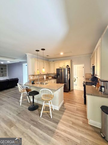 2105 Bentbrooke Trail, Lawrenceville, GA 30043