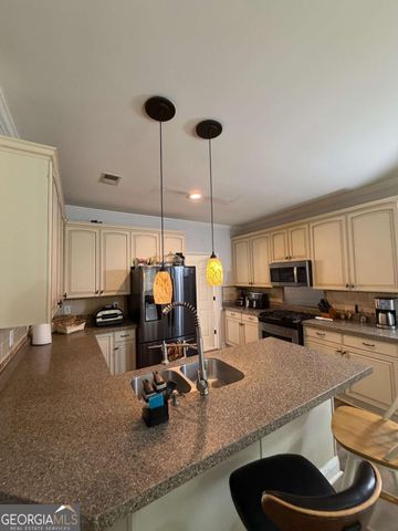 2105 Bentbrooke Trail, Lawrenceville, GA 30043