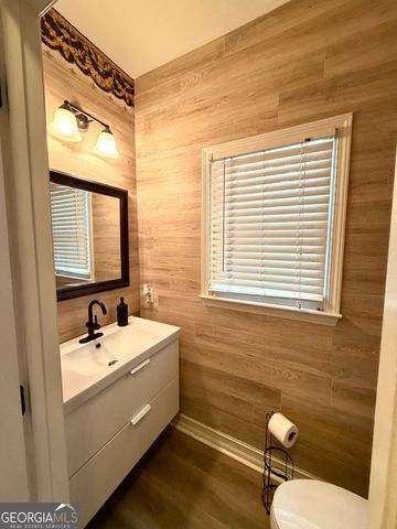 2105 Bentbrooke Trail, Lawrenceville, GA 30043
