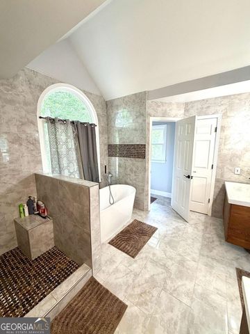 2105 Bentbrooke Trail, Lawrenceville, GA 30043