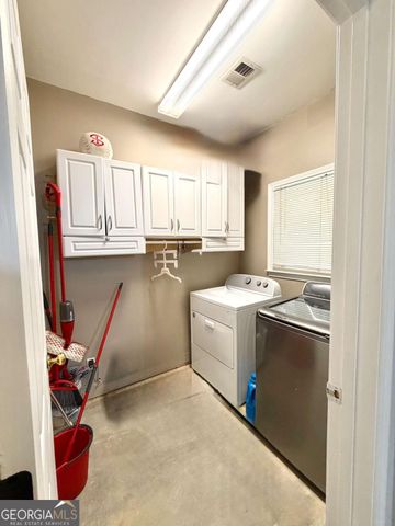 2105 Bentbrooke Trail, Lawrenceville, GA 30043