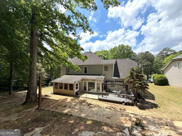 2105 Bentbrooke Trail, Lawrenceville, GA 30043