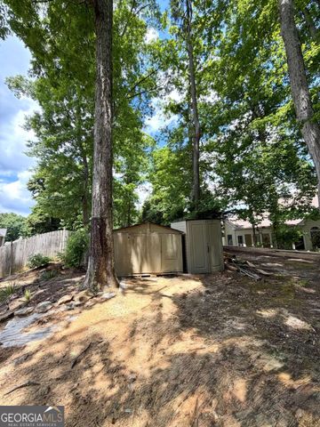 2105 Bentbrooke Trail, Lawrenceville, GA 30043