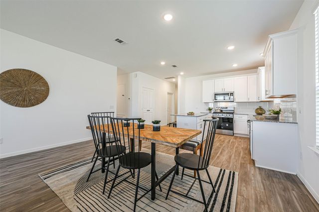 3075 Clydesdale Drive, Alvin, TX 77511