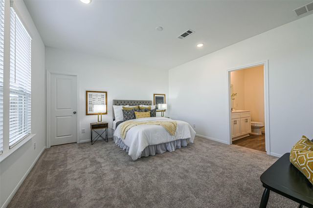 3075 Clydesdale Drive, Alvin, TX 77511