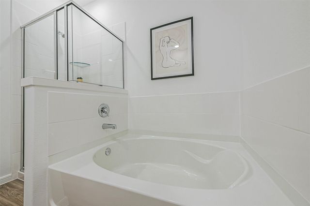 3075 Clydesdale Drive, Alvin, TX 77511