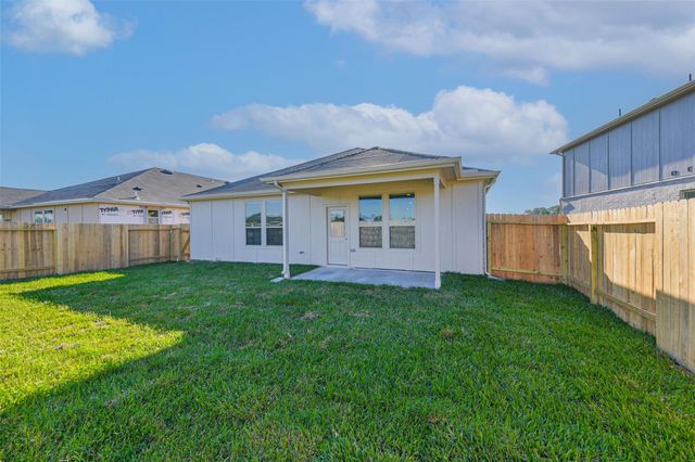 3075 Clydesdale Drive, Alvin, TX 77511