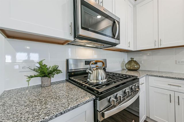 3075 Clydesdale Drive, Alvin, TX 77511