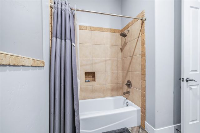 2834 Sidewheel Drive, Bullhead City, AZ 86429