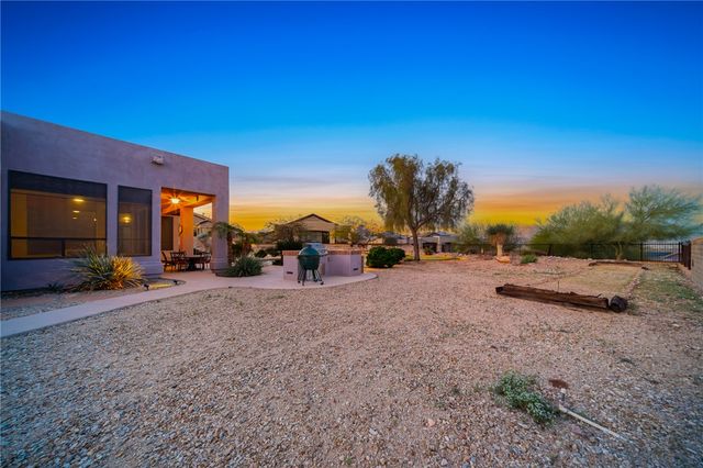 2834 Sidewheel Drive, Bullhead City, AZ 86429