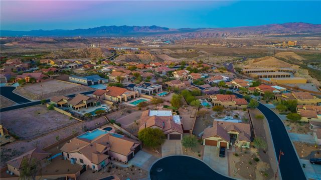 2834 Sidewheel Drive, Bullhead City, AZ 86429