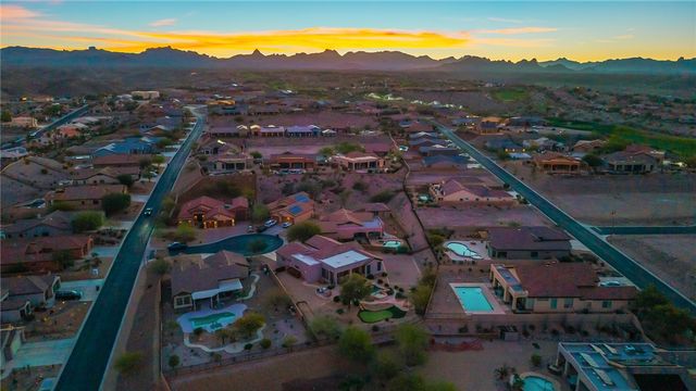 2834 Sidewheel Drive, Bullhead City, AZ 86429