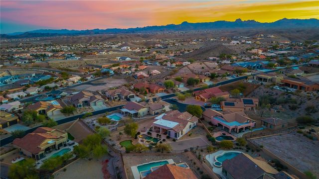 2834 Sidewheel Drive, Bullhead City, AZ 86429